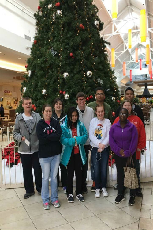 Midlothian students visited Chesterfield Towne Center to shop for family and enjoy lunch.