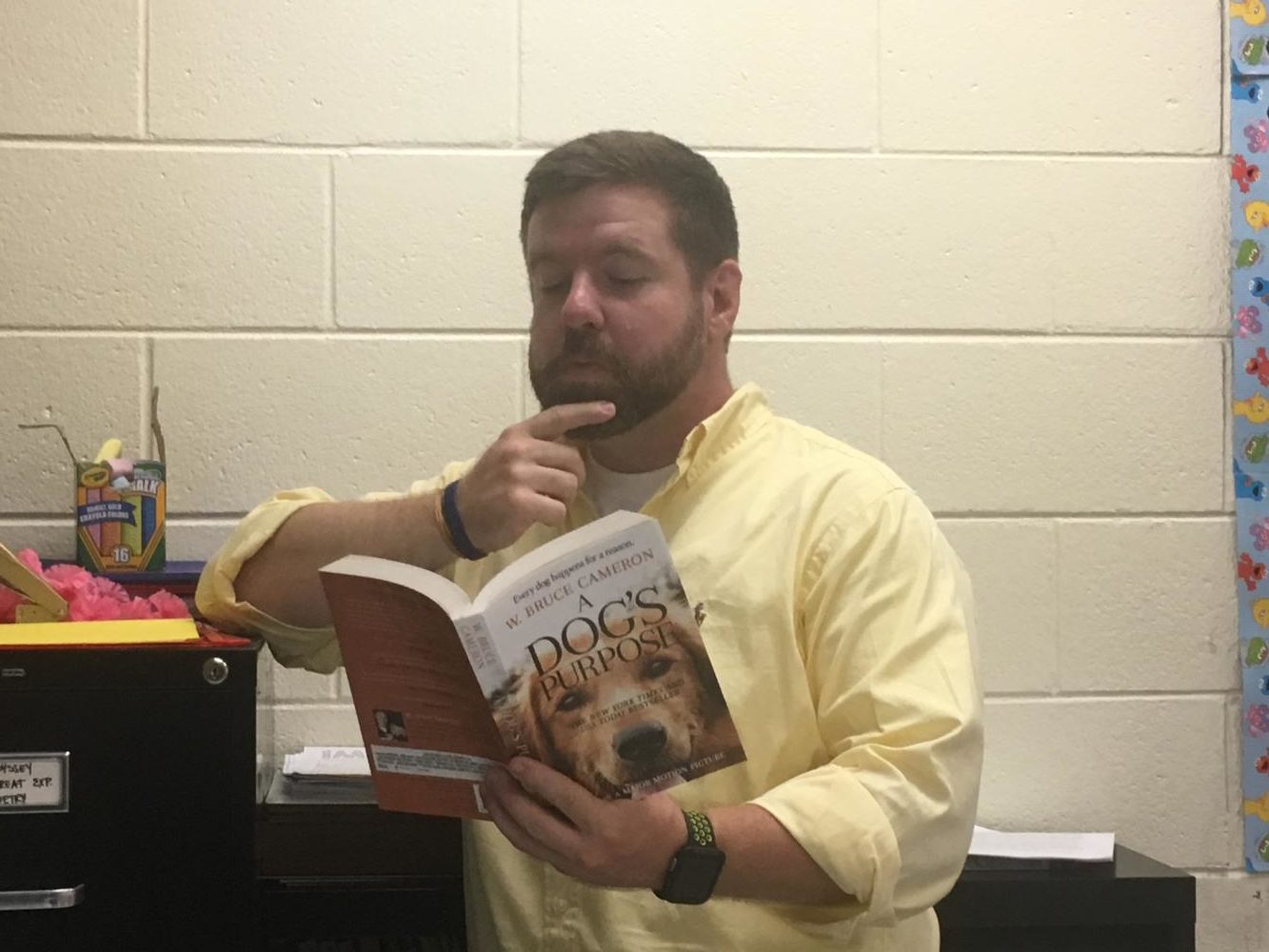 Midlo welcomes Mr. Davis into their English Department