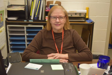 Mrs. Giles Says Goodbye to Midlo
