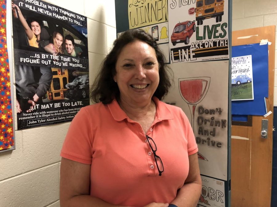 Ms. Manuel retires from Midlo High after 36 years of work. 