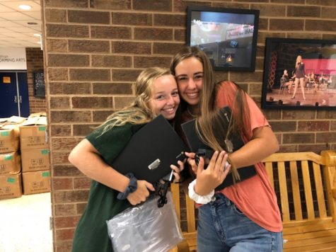 Chromebooks Roll Out to Midlo High for Another Year