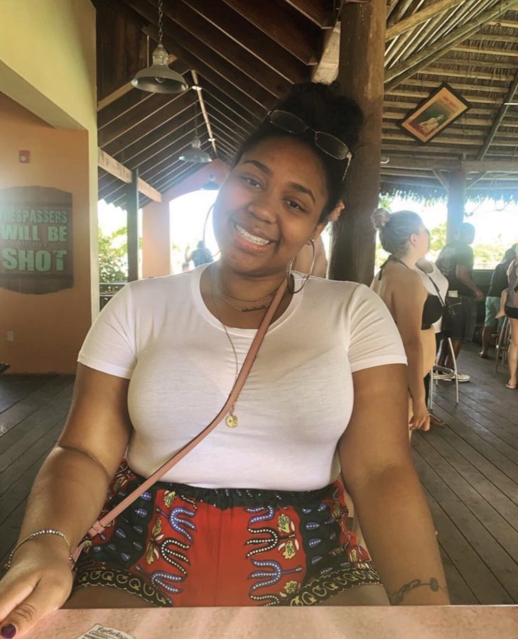 Markeeha Young visits a cafe in the Grand Turks.