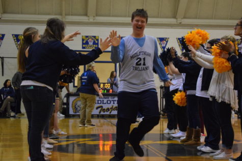 Midlo Medford Basketball Celebrates Seniors at Final Home Game