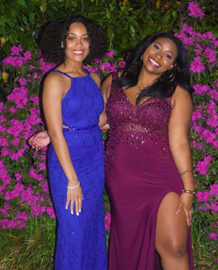 Markeeha Young poses with her best friend Shelbi Navia during Prom 2019. 