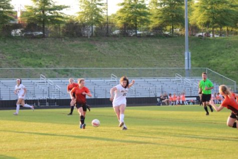 Midlo Girls Soccer Faces Powhatan