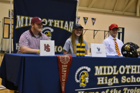 Six Midlo Athletes Sign Letters of Intent