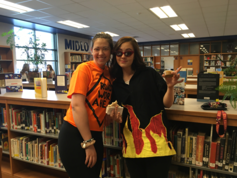 Seniors Imitate Vines for Spirit Week