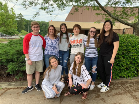 Midlo Scoop Seniors Reflect on Experiences