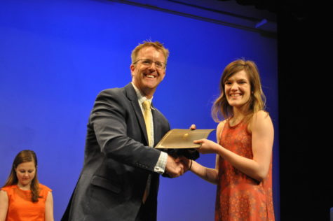 Juniors Enjoy Accolades at Awards Assembly