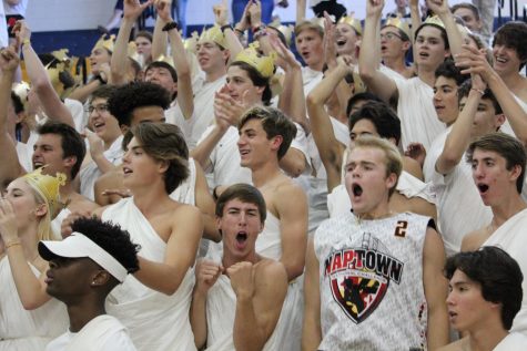 Trojans go loco for hoco pep rally