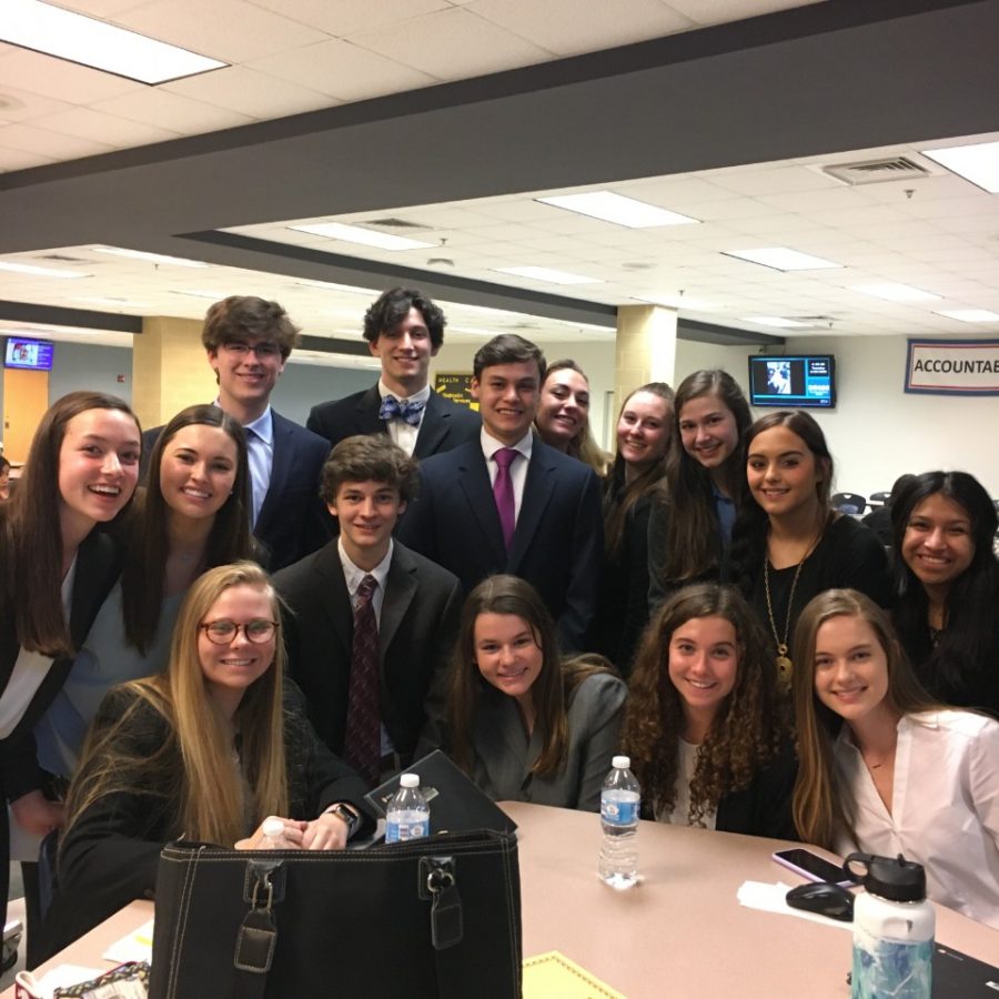 Members+of+the+Midlothian+High+FBLA+chapter+dominate+regional+competition.