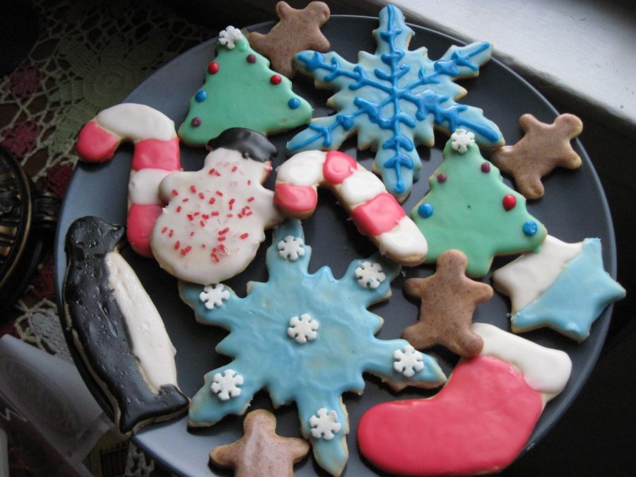 Midlothian Students enjoy baking Holiday cookies.