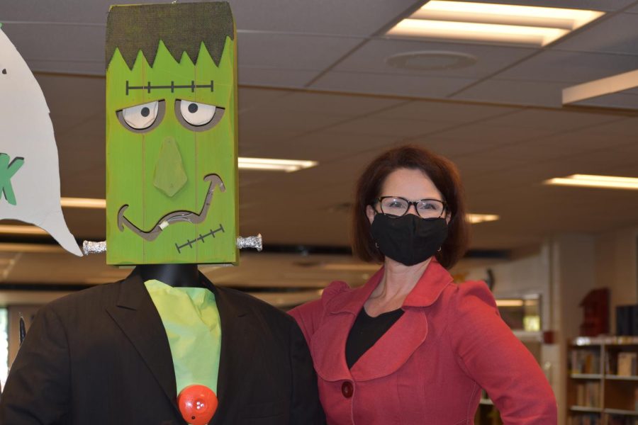 Ms. Murfee and Frankenstein welcome readers into the library. 
