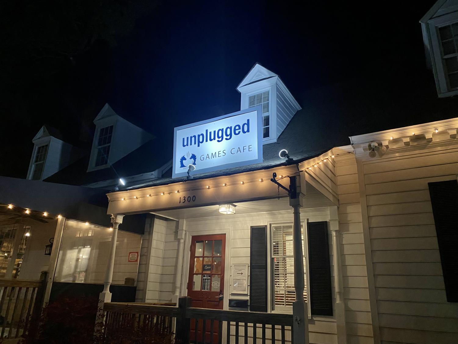 Unplugged Games Cafe reinvents dining through board games – Midlo Scoop