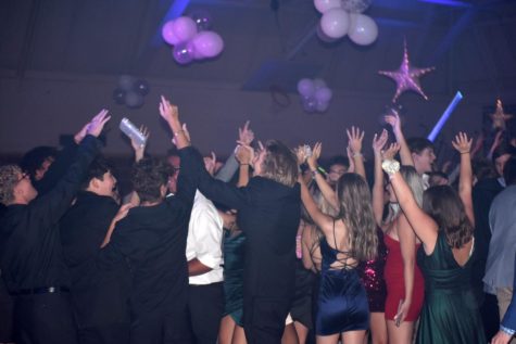 Students dance the night away at a Starry Night Homecoming 